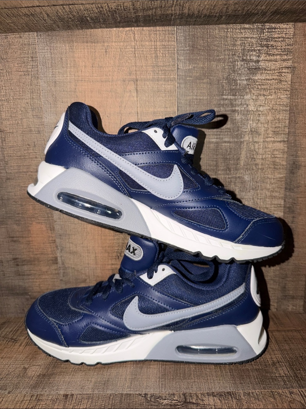Nike Kids Air Max Running Sneakers in Navy and Light Gray-size 5 - Picture 9 of 10